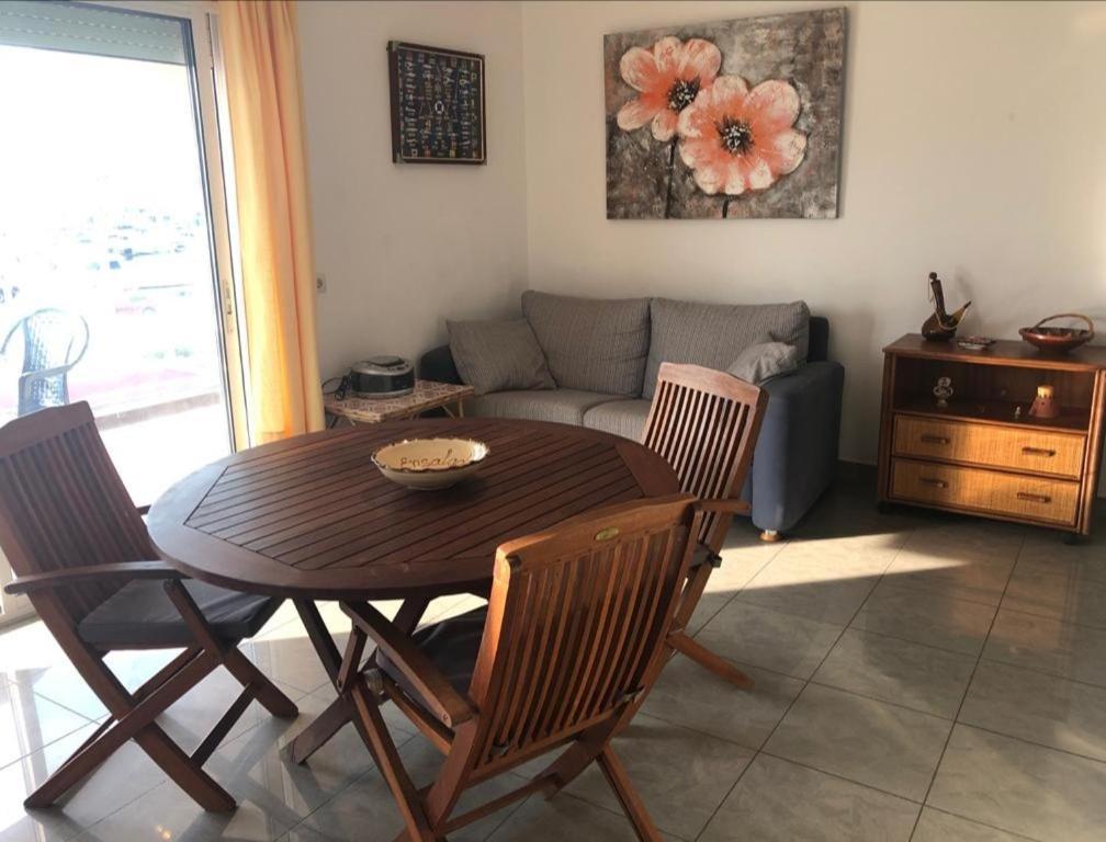 Platja Del Port Apartment Llanca Bagian luar foto
