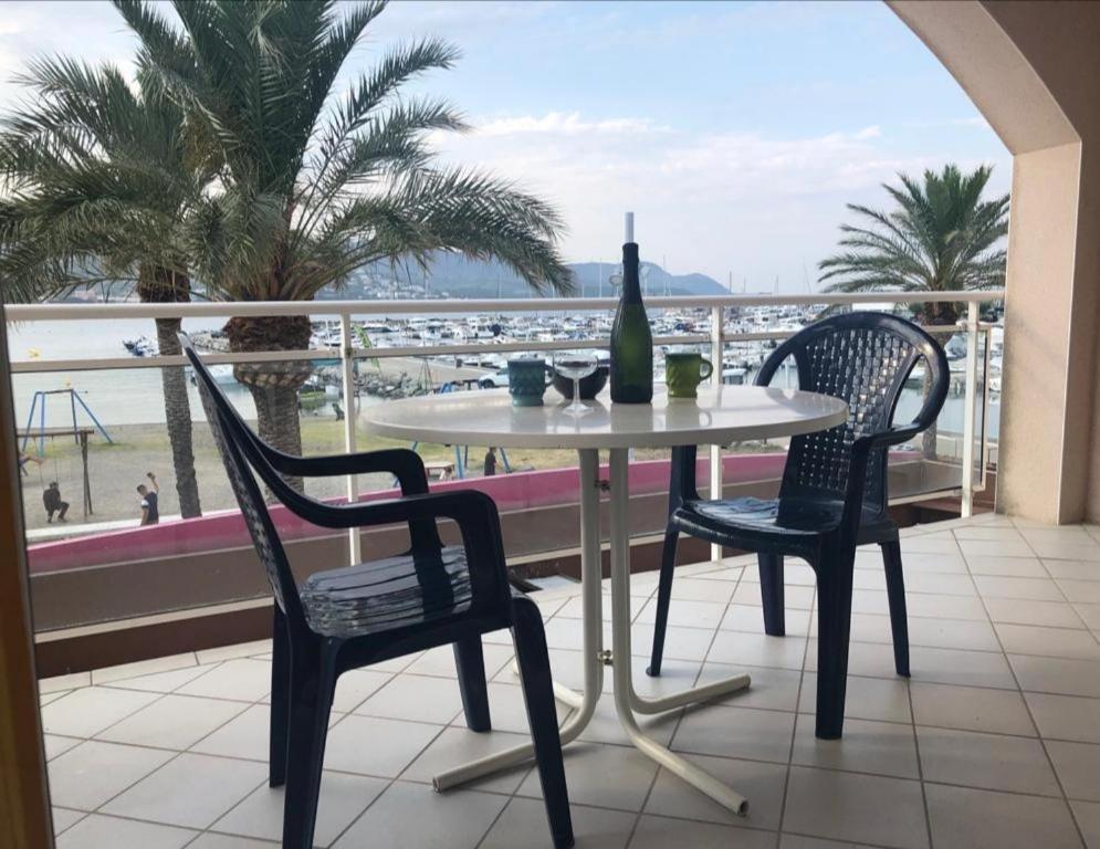 Platja Del Port Apartment Llanca Bagian luar foto