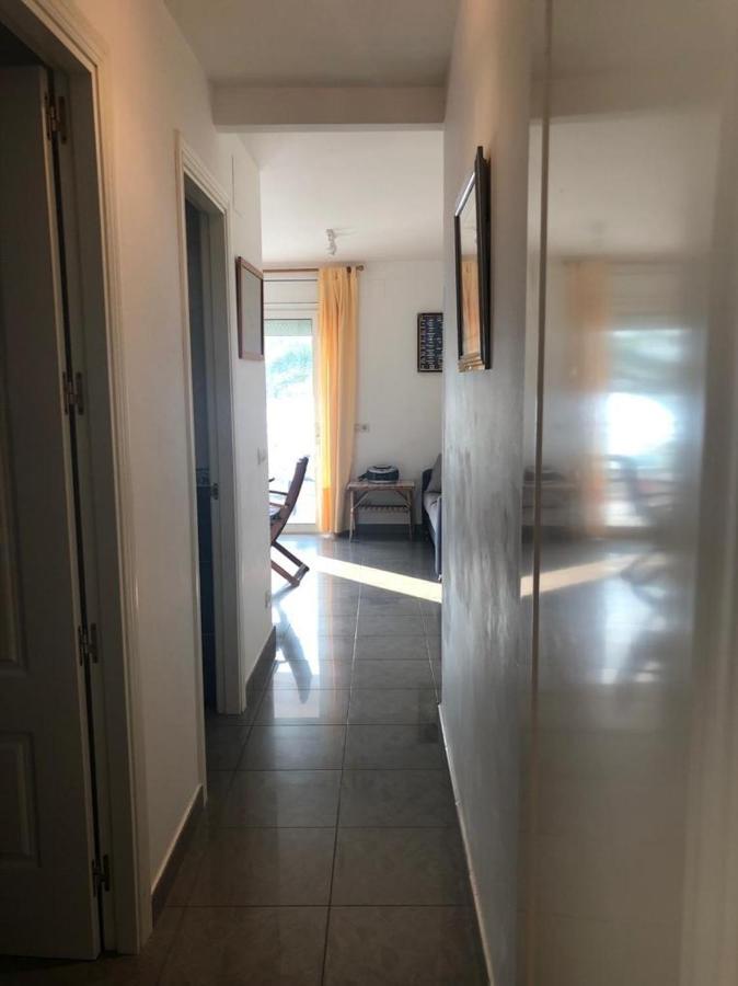Platja Del Port Apartment Llanca Bagian luar foto