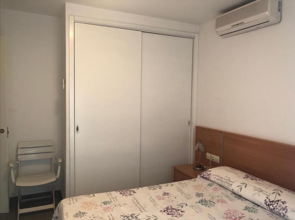 Platja Del Port Apartment Llanca Bagian luar foto