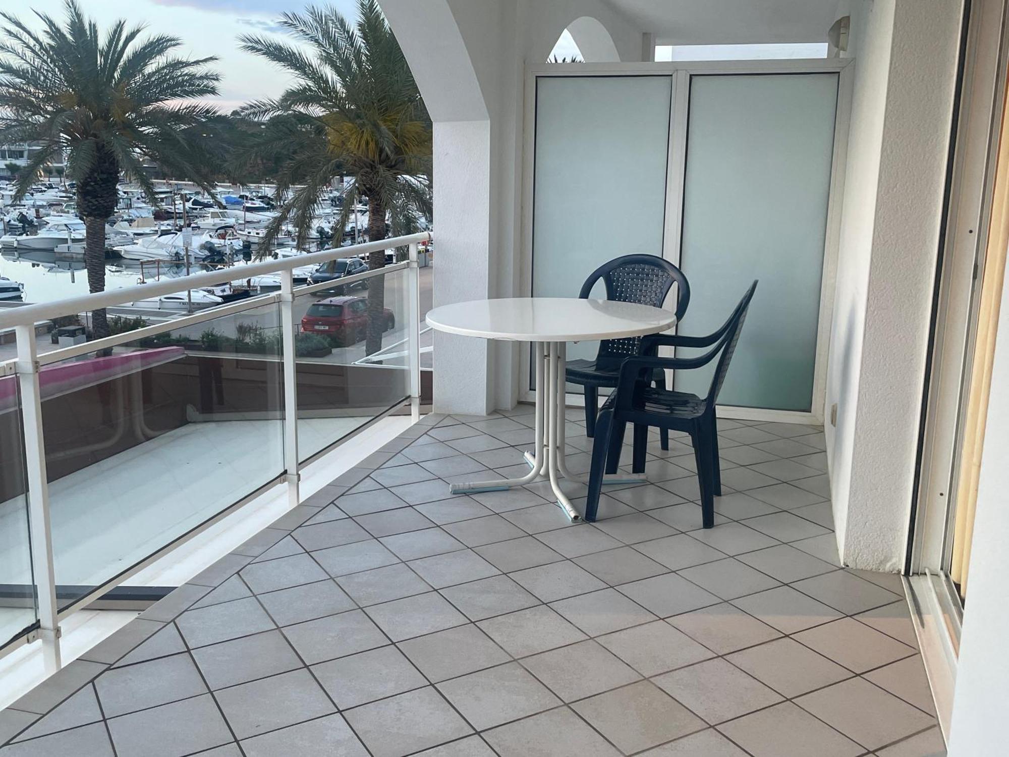 Platja Del Port Apartment Llanca Bagian luar foto