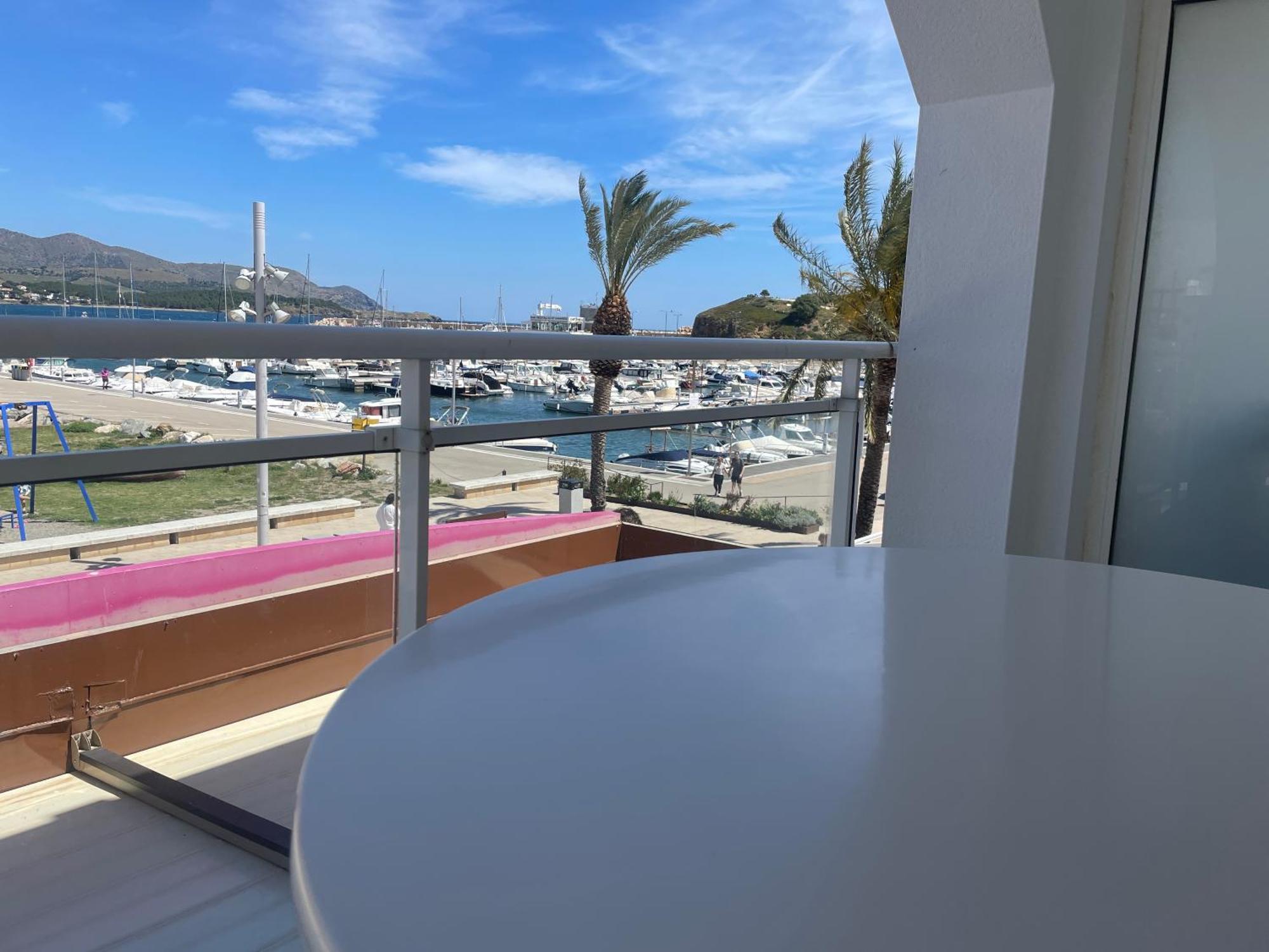 Platja Del Port Apartment Llanca Bagian luar foto