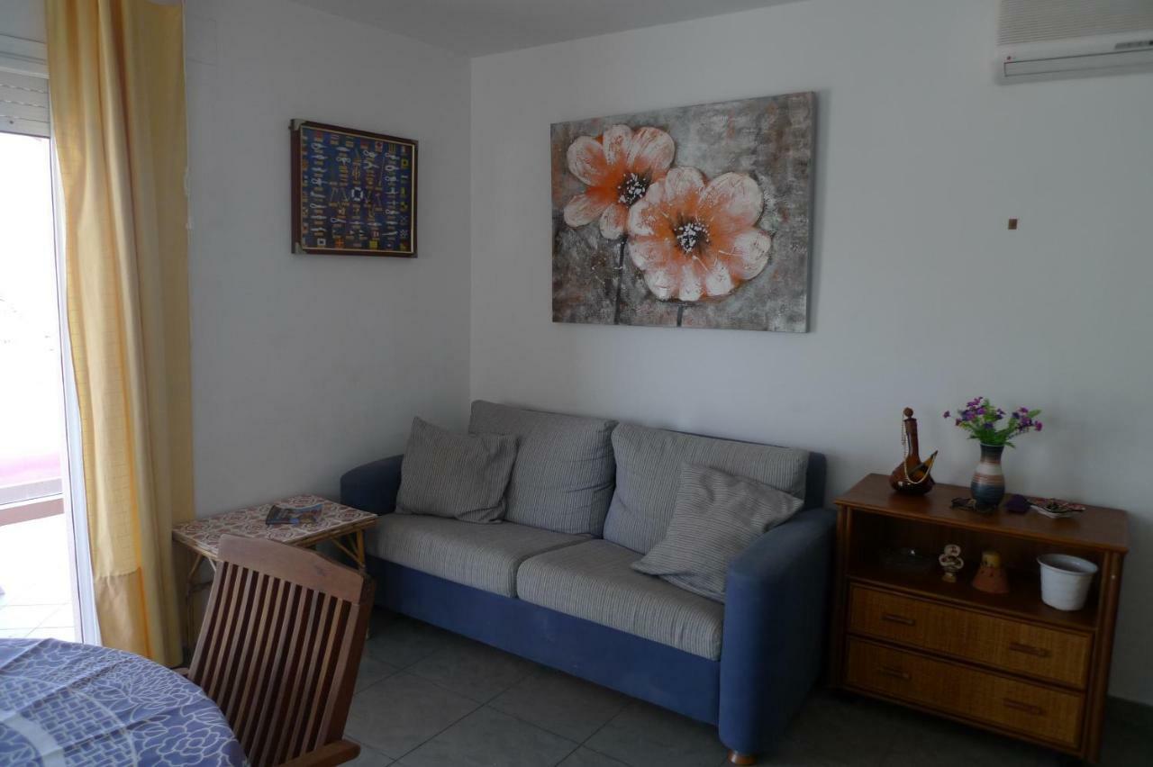 Platja Del Port Apartment Llanca Bagian luar foto