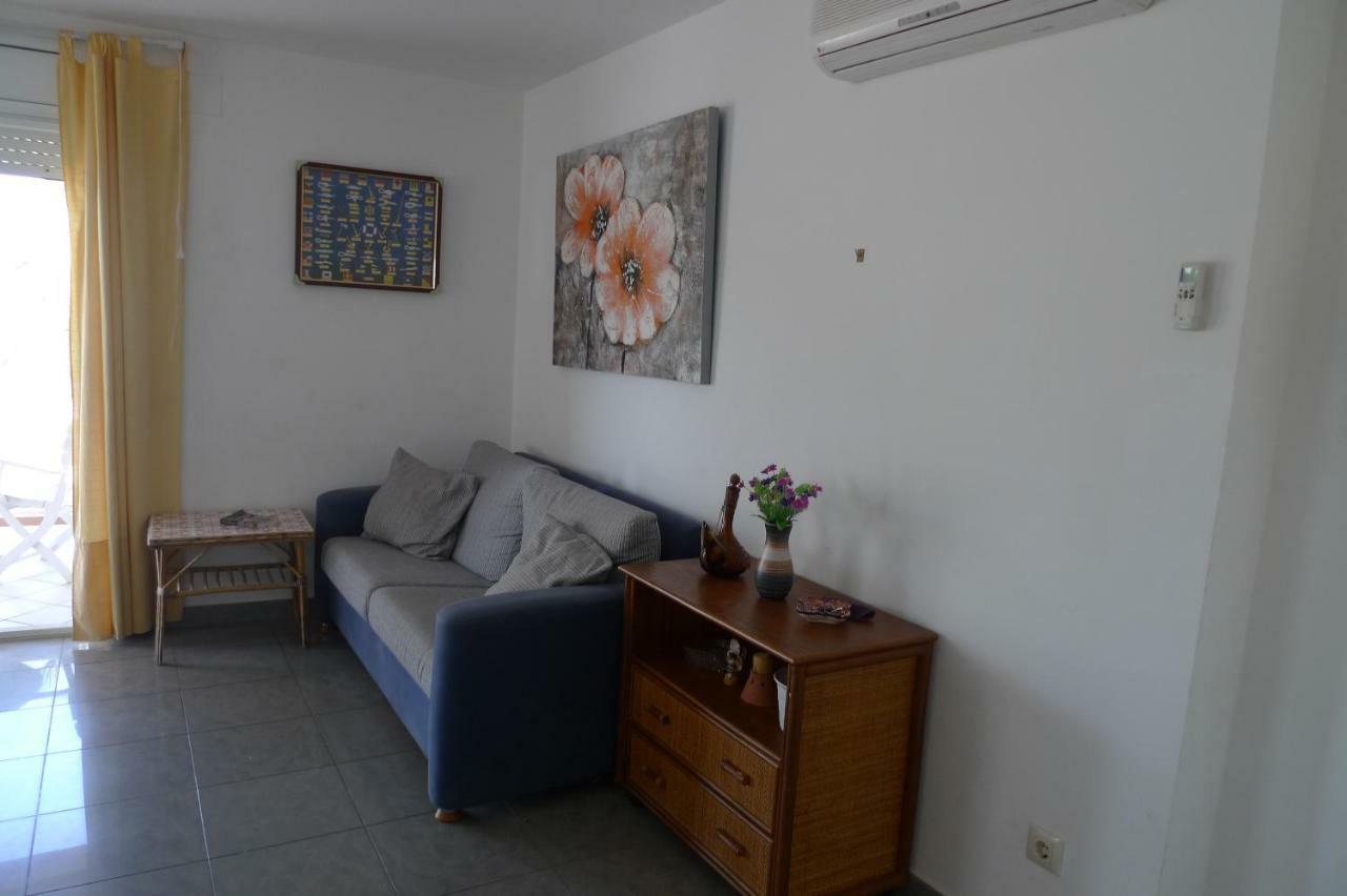 Platja Del Port Apartment Llanca Bagian luar foto