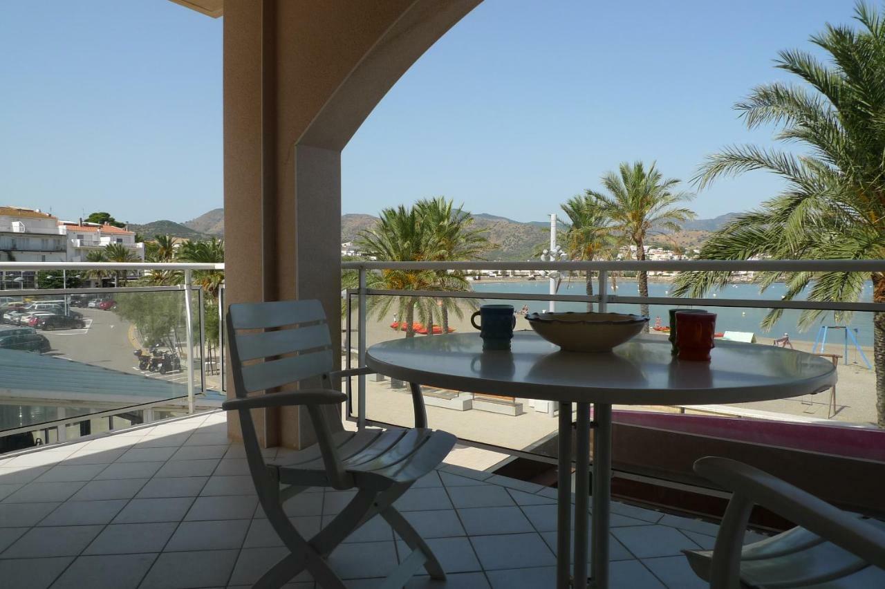 Platja Del Port Apartment Llanca Bagian luar foto